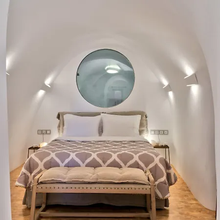 Namaste By Oias Local Cavehouses * Oia (Santorini)