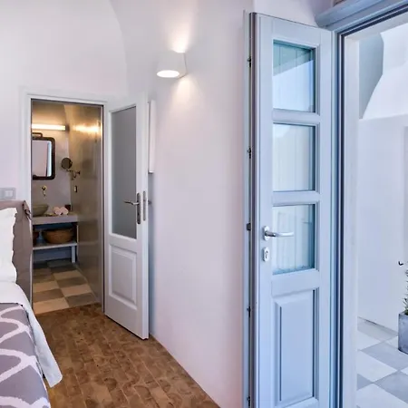 Namaste By Oias Local Cavehouses Villa Oia