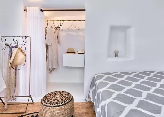 Namaste By Oias Local Cavehouses Oia