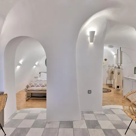 Namaste By Oias Local Cavehouses *